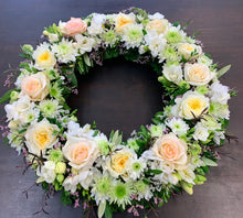 Load image into Gallery viewer, Floral Wreath - Wellington Flower Co.