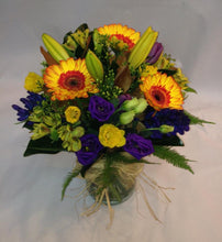 Load image into Gallery viewer, Posy in a jar - Wellington Flower Co.