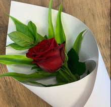 Load image into Gallery viewer, Valentine's day pre-orders - Wellington Flower Co.