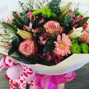 New Arrival Baby Girl Flower Combo - Wellington Flower Co.