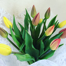 Load image into Gallery viewer, Tulip bouquets - Wellington Flower Co.