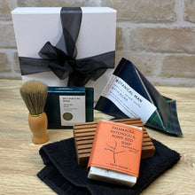 Load image into Gallery viewer, MEN&#39;S GIFT PACK - Natural Gifts for Men
