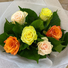 Load image into Gallery viewer, 6 Roses assorted colours