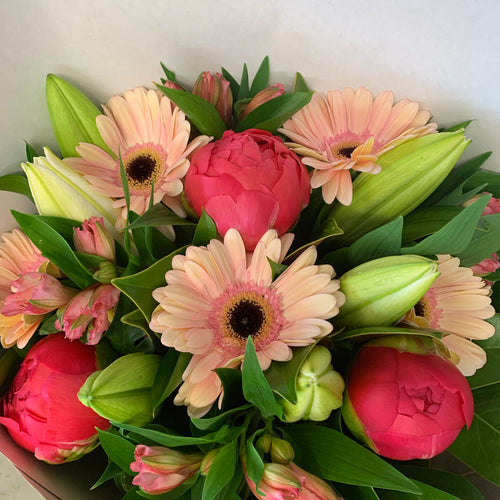 BOUQUET INCLUDING PEONIES