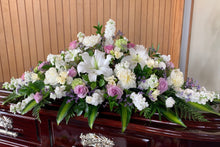 Load image into Gallery viewer, Casket Spray
